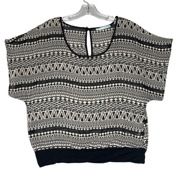 Maurices Dolman Top Fair Isle Aztec Sheer Keyhole Back Cap Sleeve Fitted Waist - Picture 5 of 8